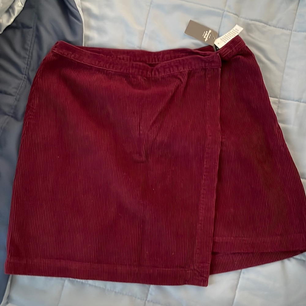 Abercrombie and Fitch new with tags wraparound skirt. Wide corduroy.